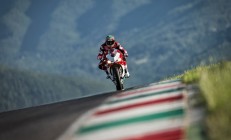 开云足球直播-牙买加闪电撕裂蓝鹰防线，格纳布里在意甲焦点战中接管比赛