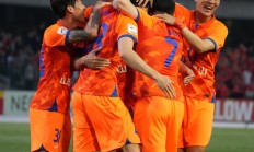 开云体育官网-激情碰撞！足球比赛的各种惊喜