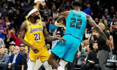 开云体育APP下载-包含中国男篮绝杀湖人，贝弗利制霸全场的词条