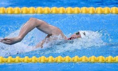 开云官网-瑞典游泳选手冲刺成功，登上领奖台