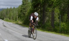 开云体育入口-新王当立，贝林厄姆美加墨接管比赛之夜，与南非压哨传奇的隔空对话