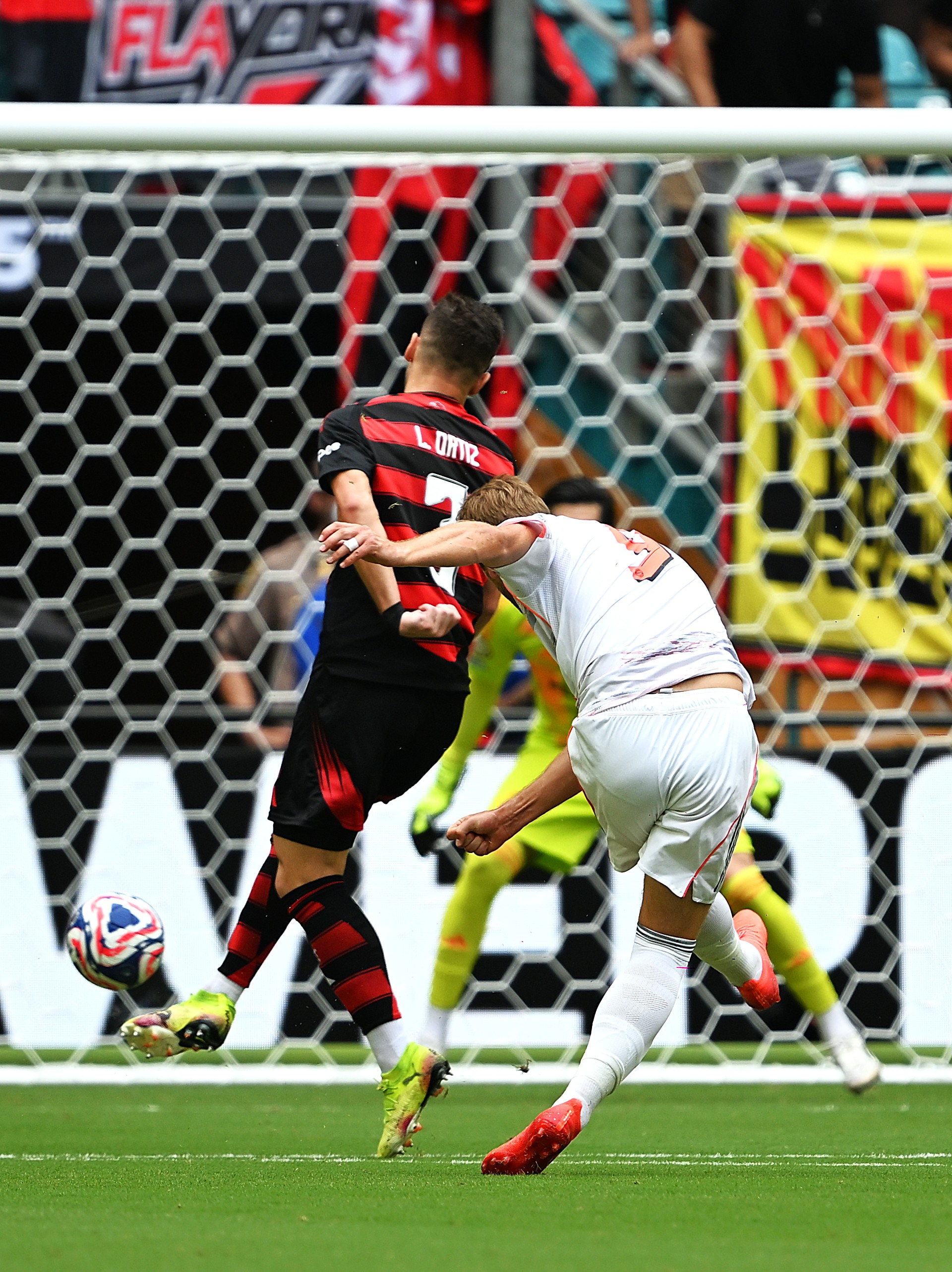 拜仁遭遇惨败，梦想破灭