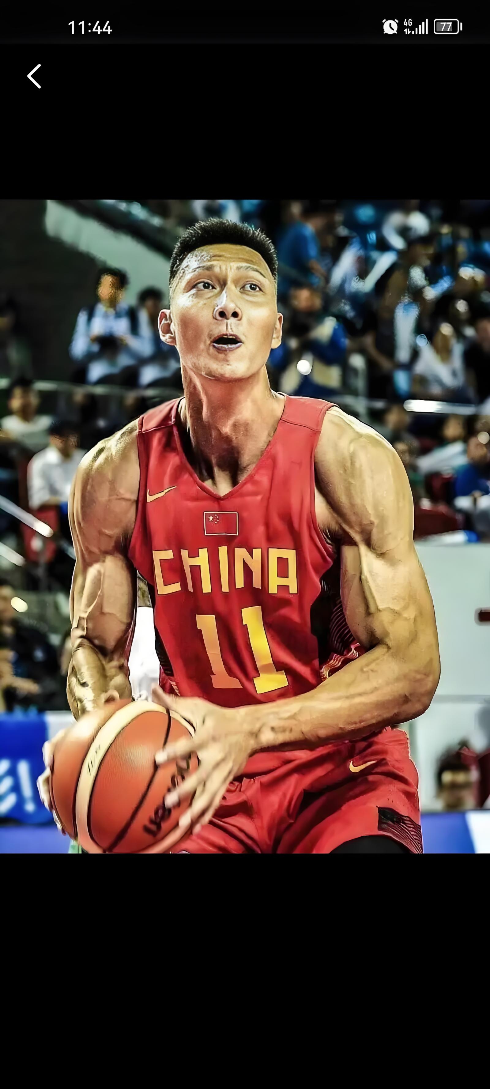 关于篮球联赛中一位年轻球员实力暴涨引关注的信息