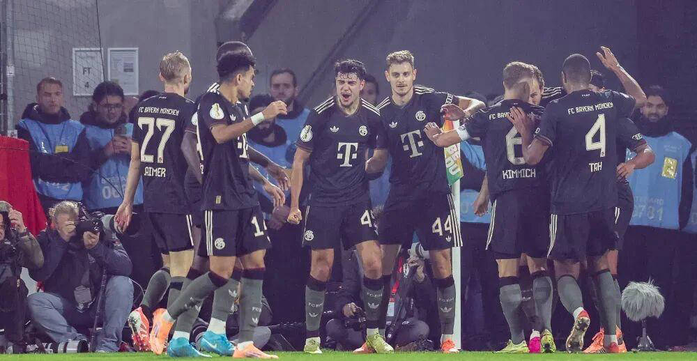 德国足球超级联赛：拜仁慕尼黑连胜