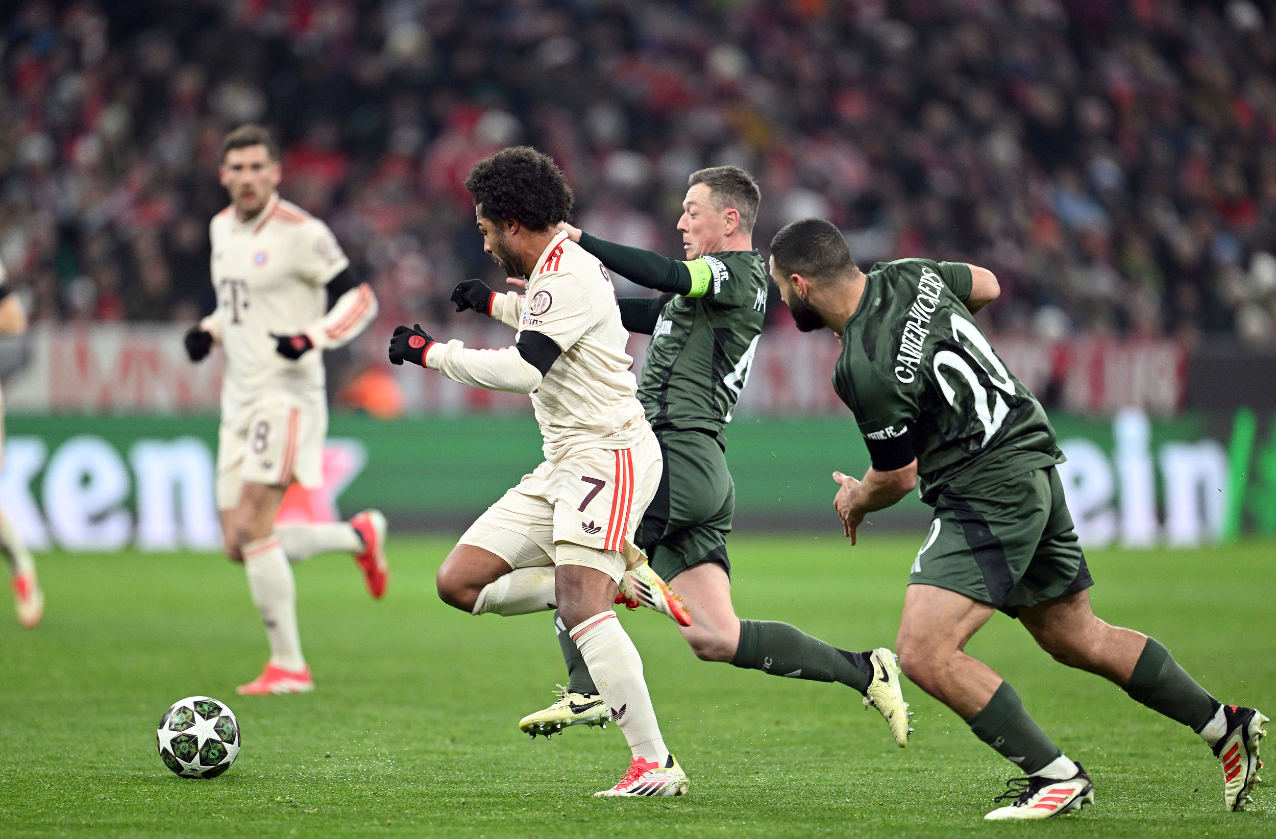 皇家马德里客场逆转塞维利亚，凯恩助攻制胜的简单介绍