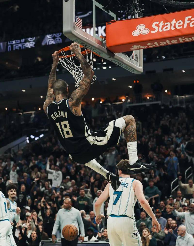 包含雄鹿绝杀中国男篮，凯尔·库兹马制霸全场的词条