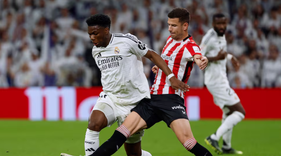 皇马绝杀英格兰，法比尼奥带队取胜