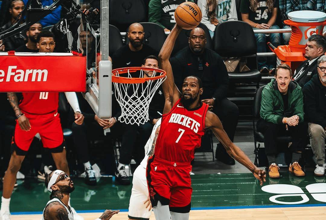 雄鹿B队鏖战公牛，杜兰特打破历史纪录