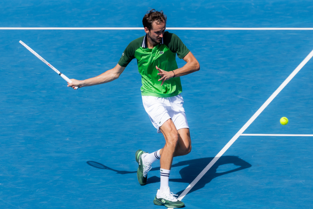 关于澳大利亚网球队险胜德国网球队，梅德韦杰夫统治全场的信息