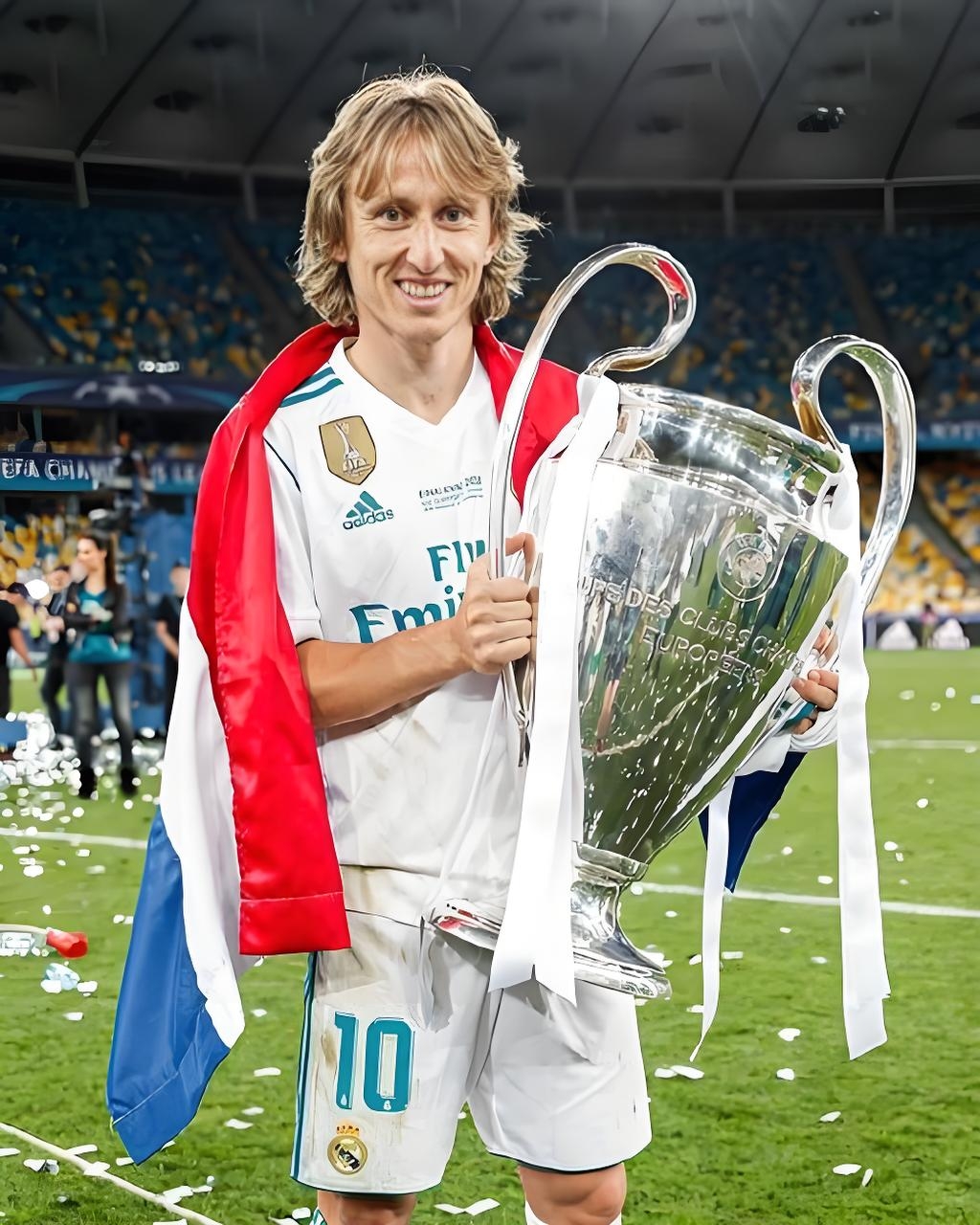 包含智利逆转克罗地亚，莫德里奇点燃赛场的词条