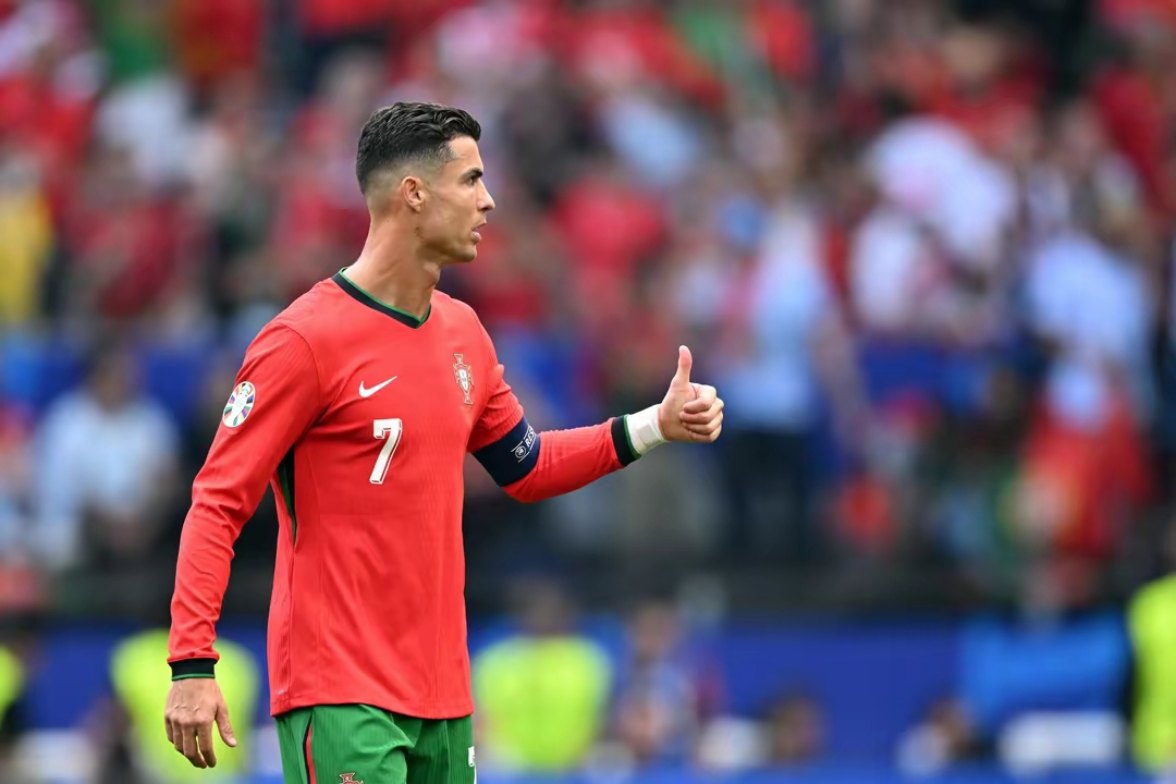 葡萄牙横扫奥地利,戈麦斯统治全场的简单介绍 葡萄牙横扫奥地利,戈麦斯统治全场的简单介绍