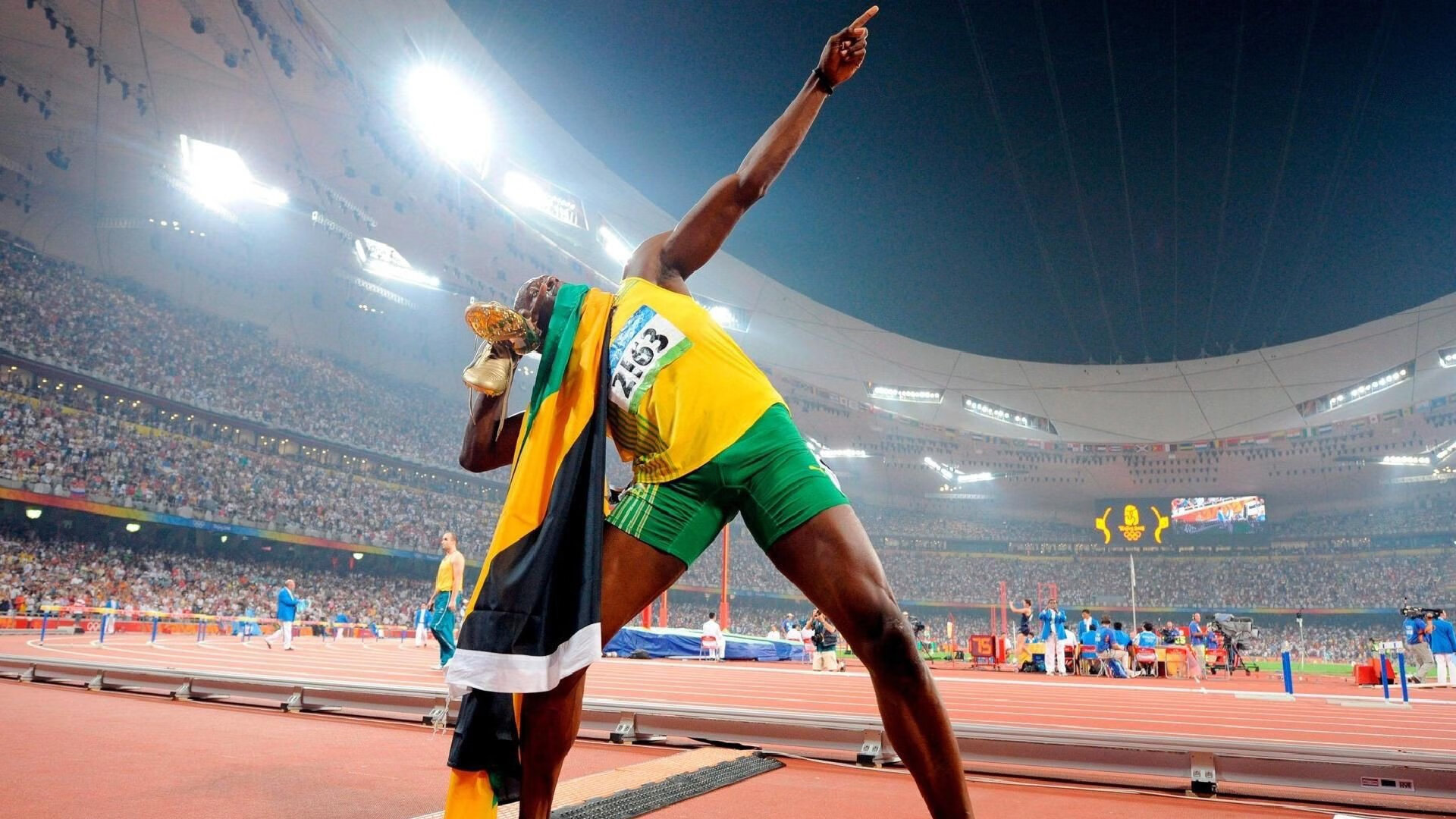 奥运周期关键战焦点战，快船淘汰雄鹿背后的战略启示