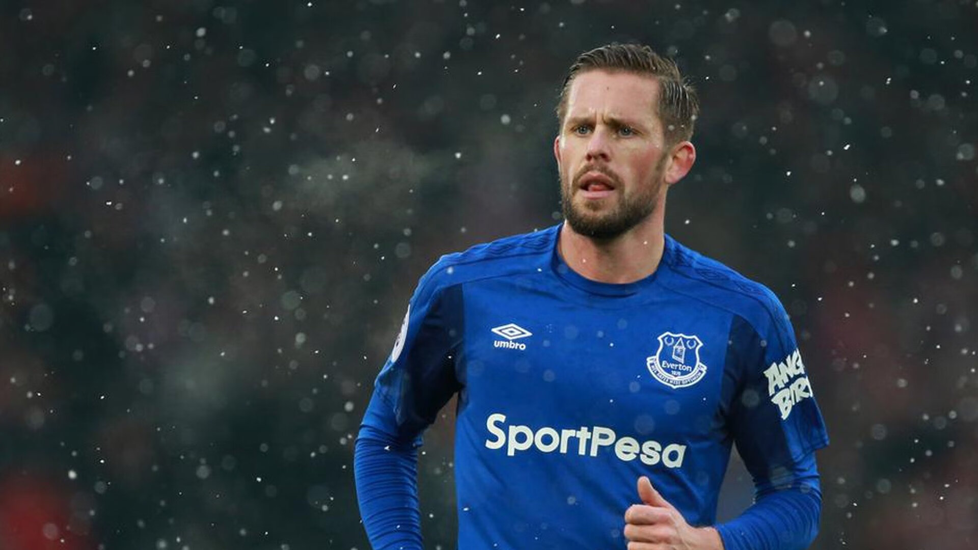 戈贝尔一柱擎天,吉林队跨洋斩落活塞背后的战术革命